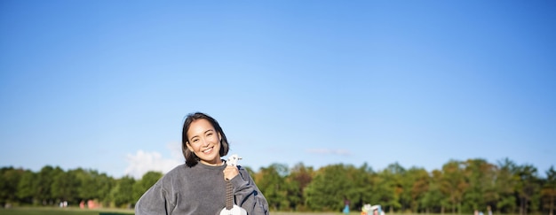 100 Easy Strategies for Living a Healthier Life
